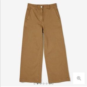Everlane Wise Leg Crop in Ochre